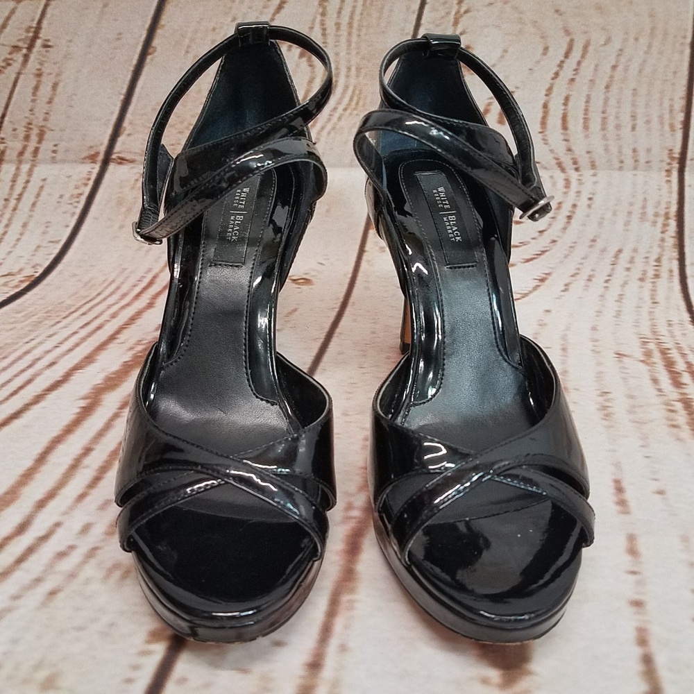 White house black market heels sz. 8